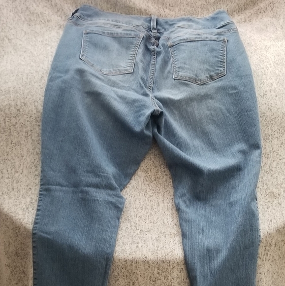 TORRID First at Fit Light Wash Skinny Jeans Jeggings 14R - Picture 3 of 4